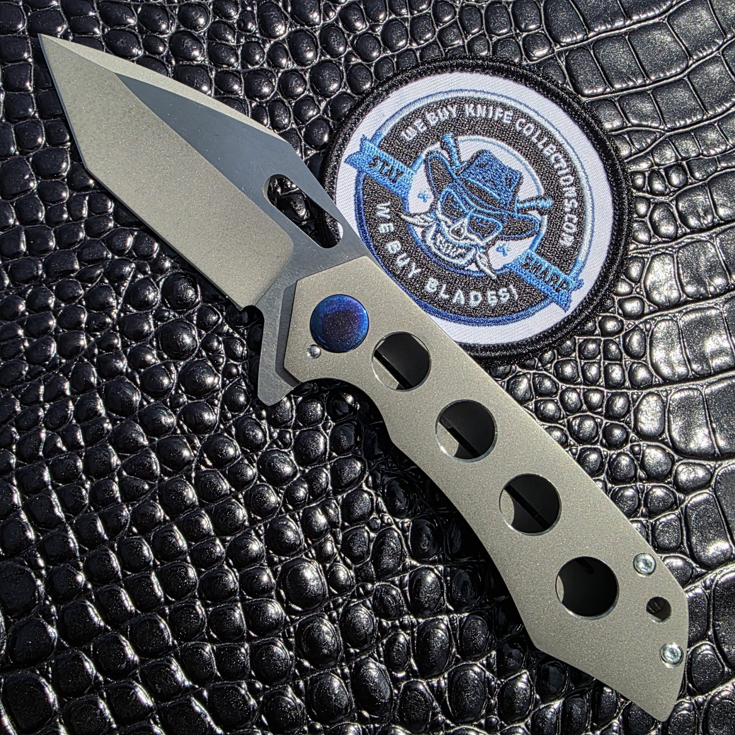 Melvin Lozada Custom Knives Ghost 3.5 T.E. with CPM 154 Two-Tone Grind and Black Timascus Accents